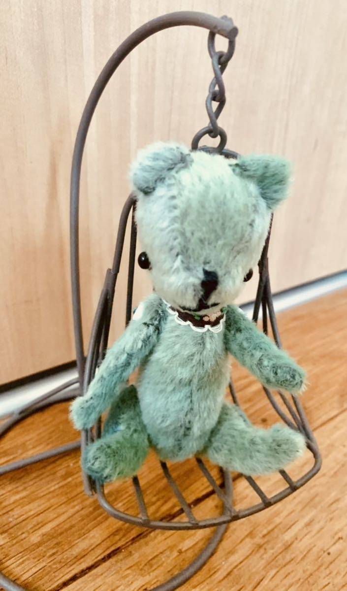 ハンドメイド　テディベア　グリーン　チロリアンリボン