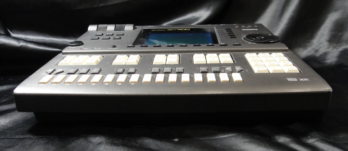 中古】YAMAHA ヤマハ QY700 ミュージックシーケンサー リズムマシン