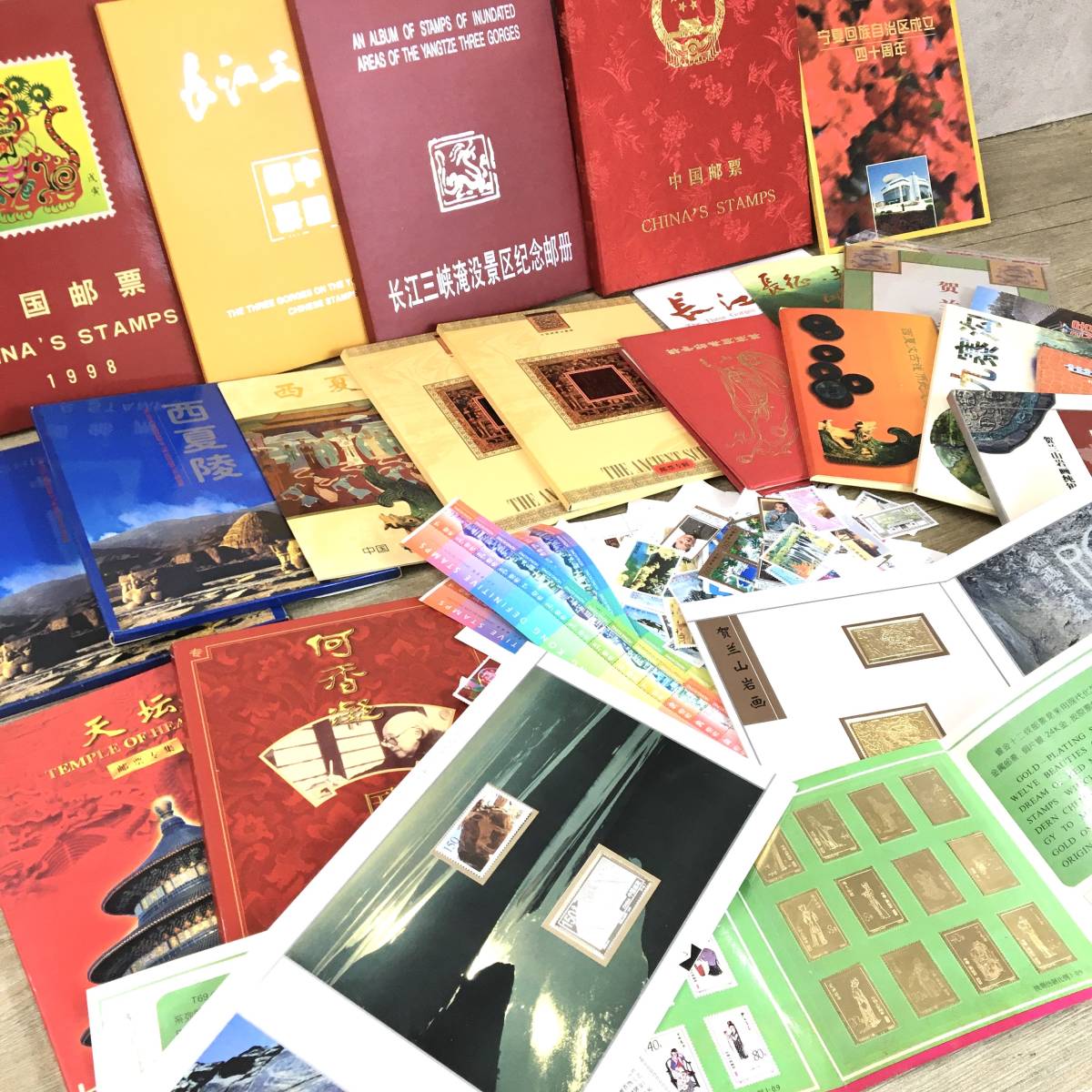 1円～ 未使用有 中国 切手 等 まとめ 純銀 金メッキ 中華民国 郵便切手