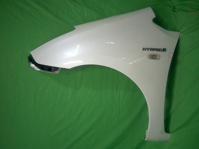 プリウス DAA-NHW20 左Fフェンダー S10THエディション 1NZ-FXE 070 53802-47011