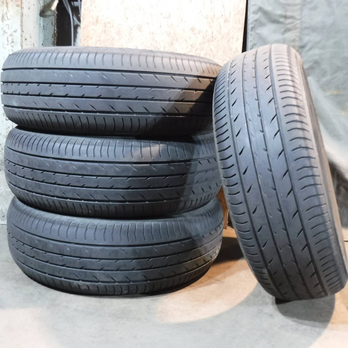 大得価，限定セール 20年製 BluEarth ブルーアース E52 195/65R15 YOKOHAMA ヨコハマ 愛知手渡し 交換可 オンロード タイヤ4本 627-80-60(中古品)｜売買されたオークション情報、yahooの商品情報をアーカイブ公開 - オークファ 15インチ