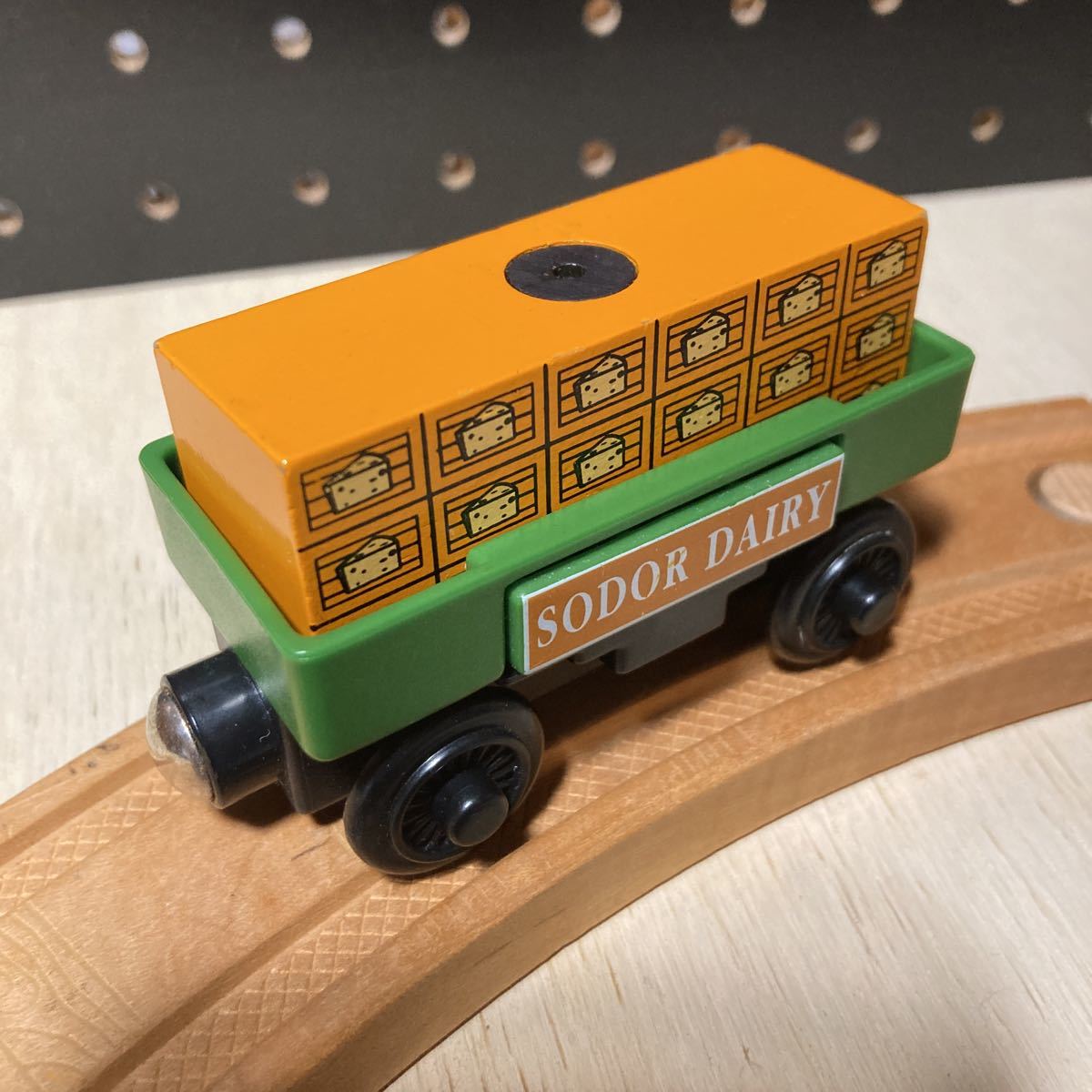 ☆レア 廃版コレクション放出! LAUNCHING CHEESE CAR チーズ 木製 