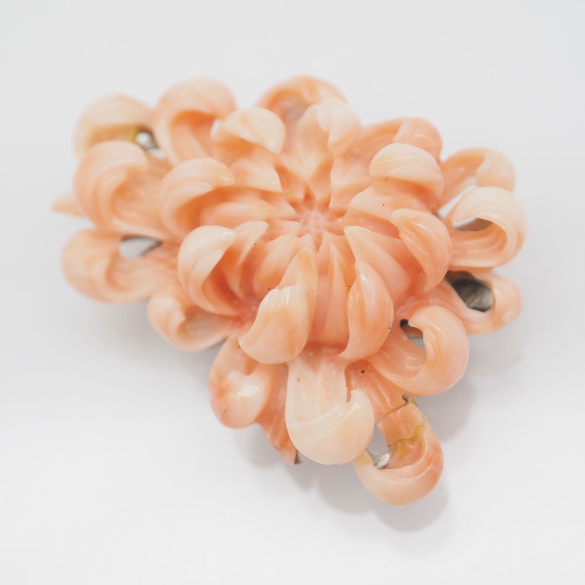 和装小物 天然 本珊瑚 帯留め 花籠 細密彫刻 サンゴ 花かご 桜 梅