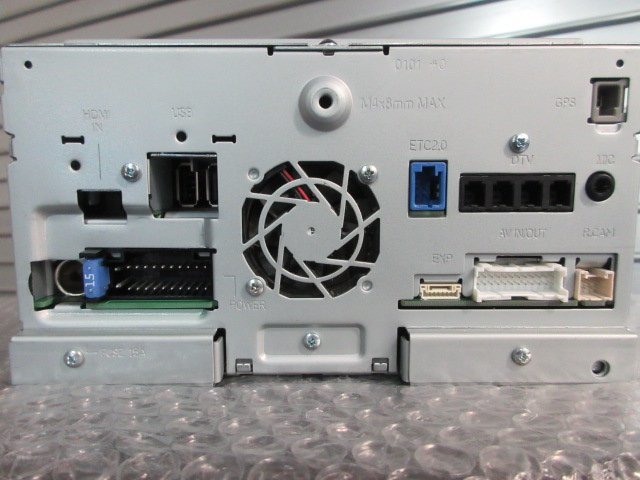 【メーカー1年保証付】KENWOOD MDV-S809L 8V型彩速ナビゲーション