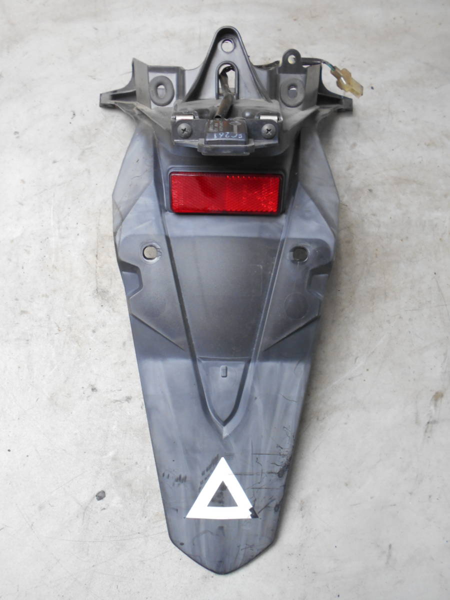 PCX125(JF56) 純正 リアフェンダー