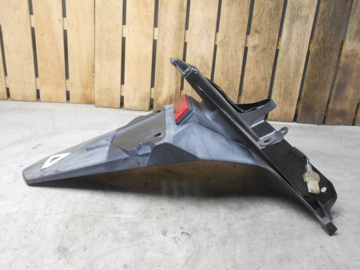 PCX125(JF56) 純正 リアフェンダー