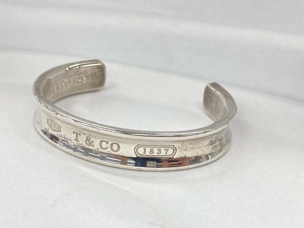 【人気，最新作】 TIFFANY＆Co. ティファニー 925刻印 1837 ナロー バングル 総重量：40.8ｇ 保存袋 箱付き BHAG7046(バングル)｜売買されたオークション情報、yahooの商品情報をアーカイブ公開 - オークファン バングル