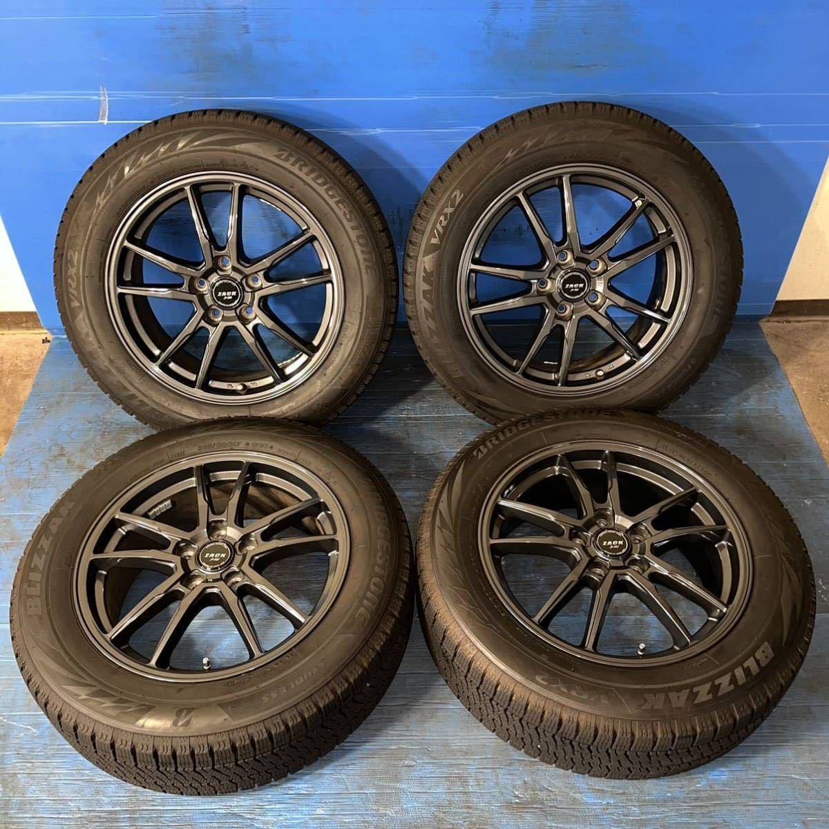 215⁄60R17 ブリヂストン 96Q VRX2 BLIZZAK ブリザック 215⁄60r17