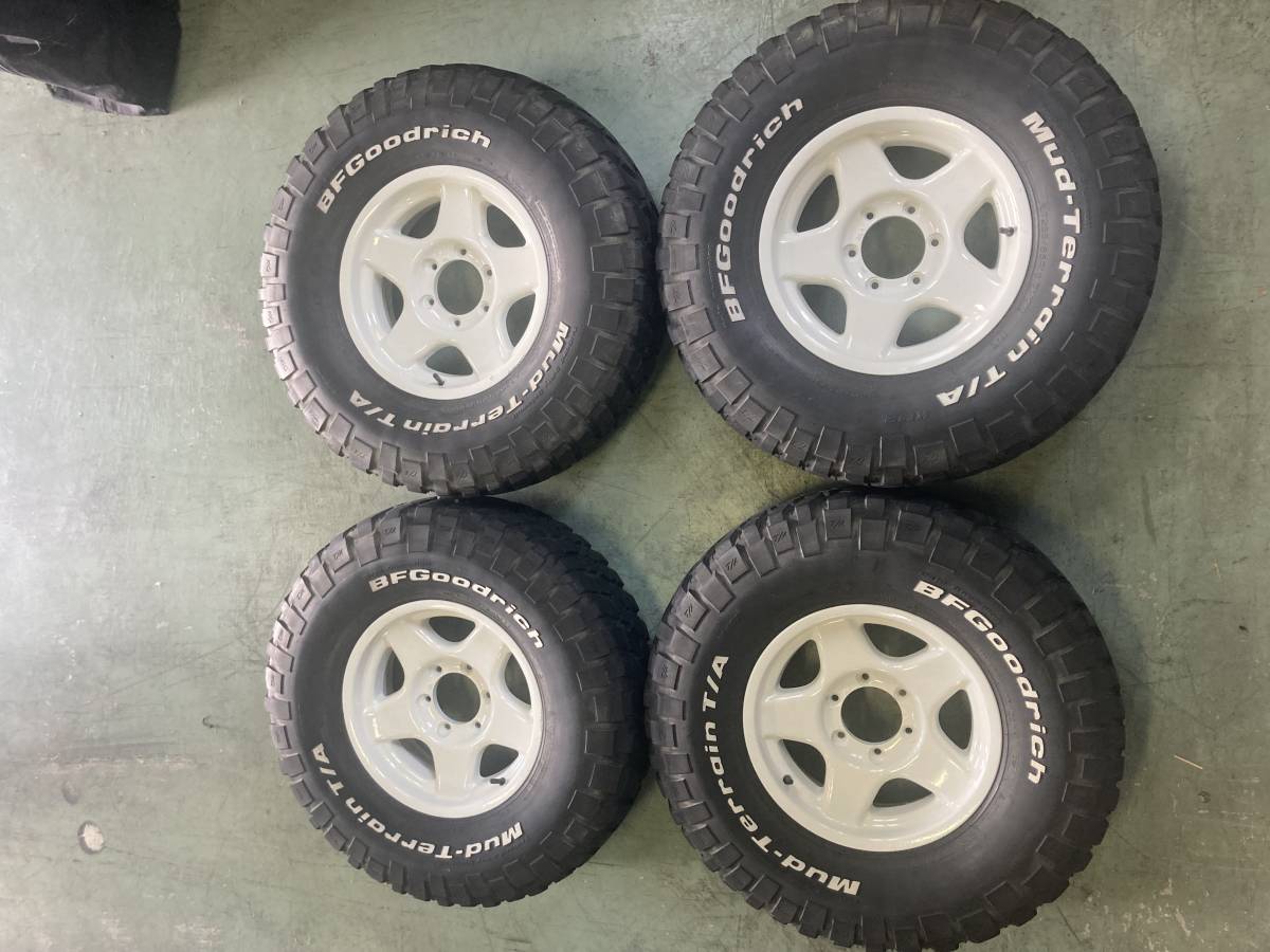 ブラッドレーV 6.0Jx16 インセットー6 ホワイト BFG M/T 255/85R16 4本