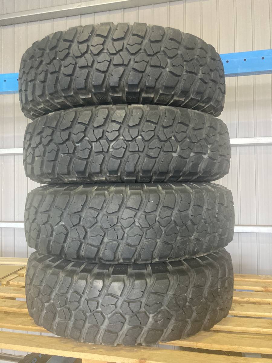 ブラッドレーV 6.0Jx16 インセットー6 ホワイト BFG M/T 255/85R16 4本
