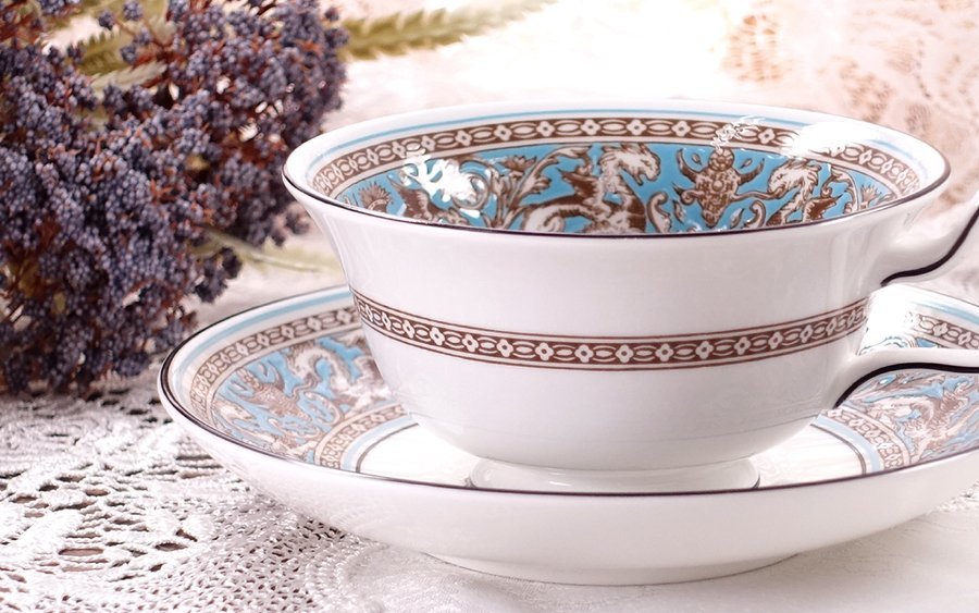 九谷焼 色絵本金彩 花詰 抹茶碗 未使用新品/茶道具 茶碗 花詰め
