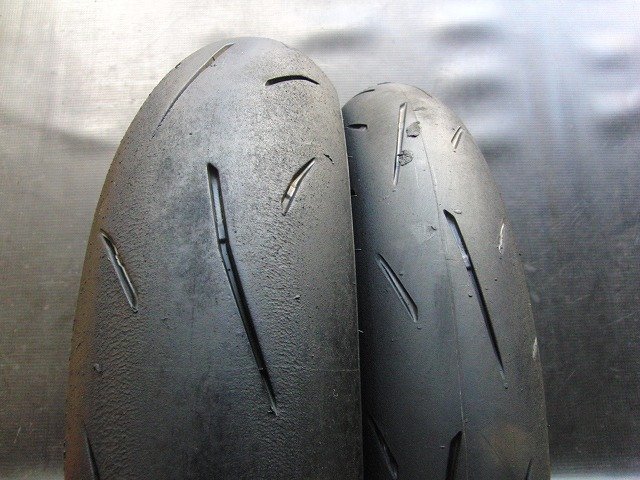 【送料無料★ ※沖縄・離島を除く】125～250ccクラス中古前後セット!ダンロップ◎α13 SP. 110/70R17. 140/70R17. YZ397:23085