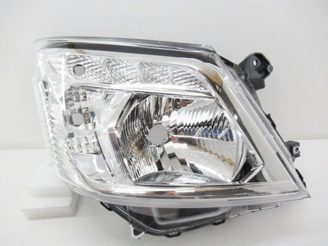 【売り切り】 日産 キャラバン NV350 E26 純正 右 ハロゲン ヘッドライト 【 ICHIKOH 1946 】 (M086944)