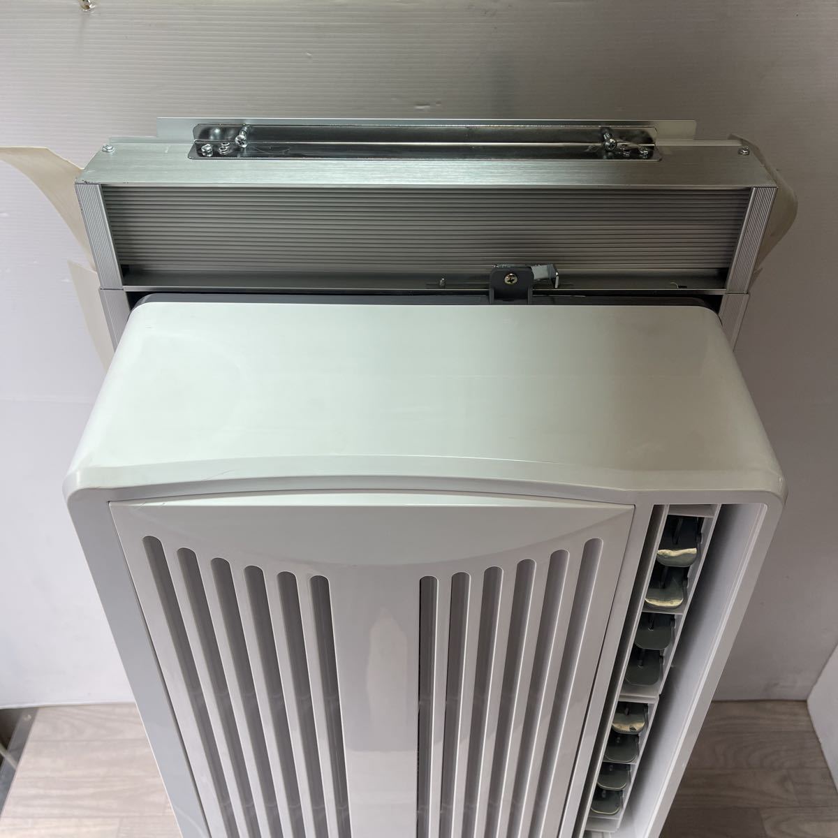 コイズミ 窓用エアコン KAW-1995 2020年製 KOIZUMI 窓用エアコン 2020年製