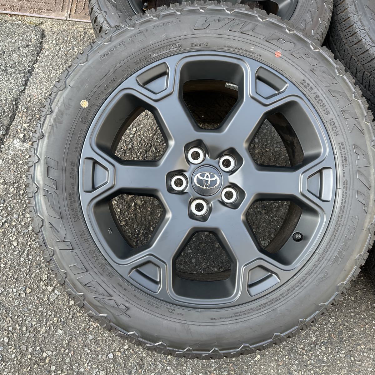 RAV4 アドヴァンチャー オフロードパッケージⅡ 純正タイヤ＆ホイール