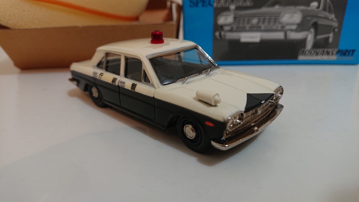 ADOVANSPIRIT NISSAN CEDRIC SPECIALSIX Type PATROLCAR 1/43 アドバン