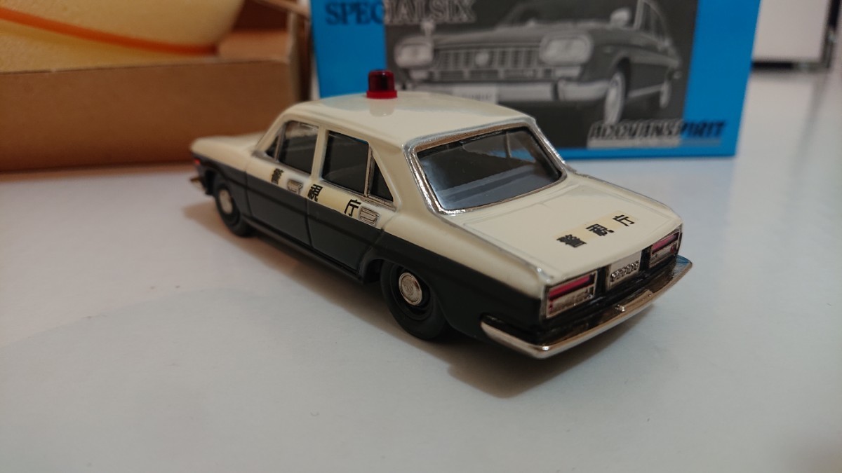 ADOVANSPIRIT NISSAN CEDRIC SPECIALSIX Type PATROLCAR 1/43 アドバン