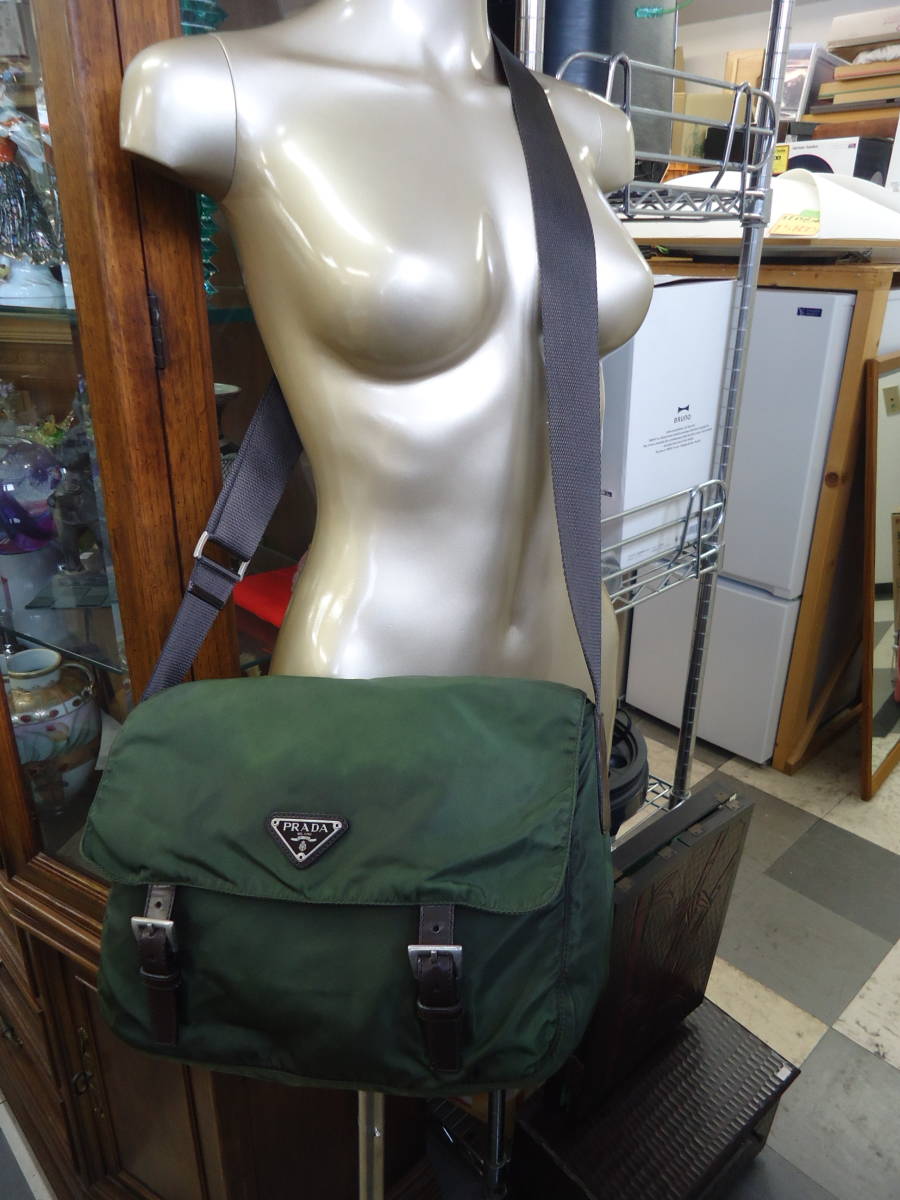 ○○PRADA プラダ ショルダーバッグ ナイロン グリーン系○○ プラダ