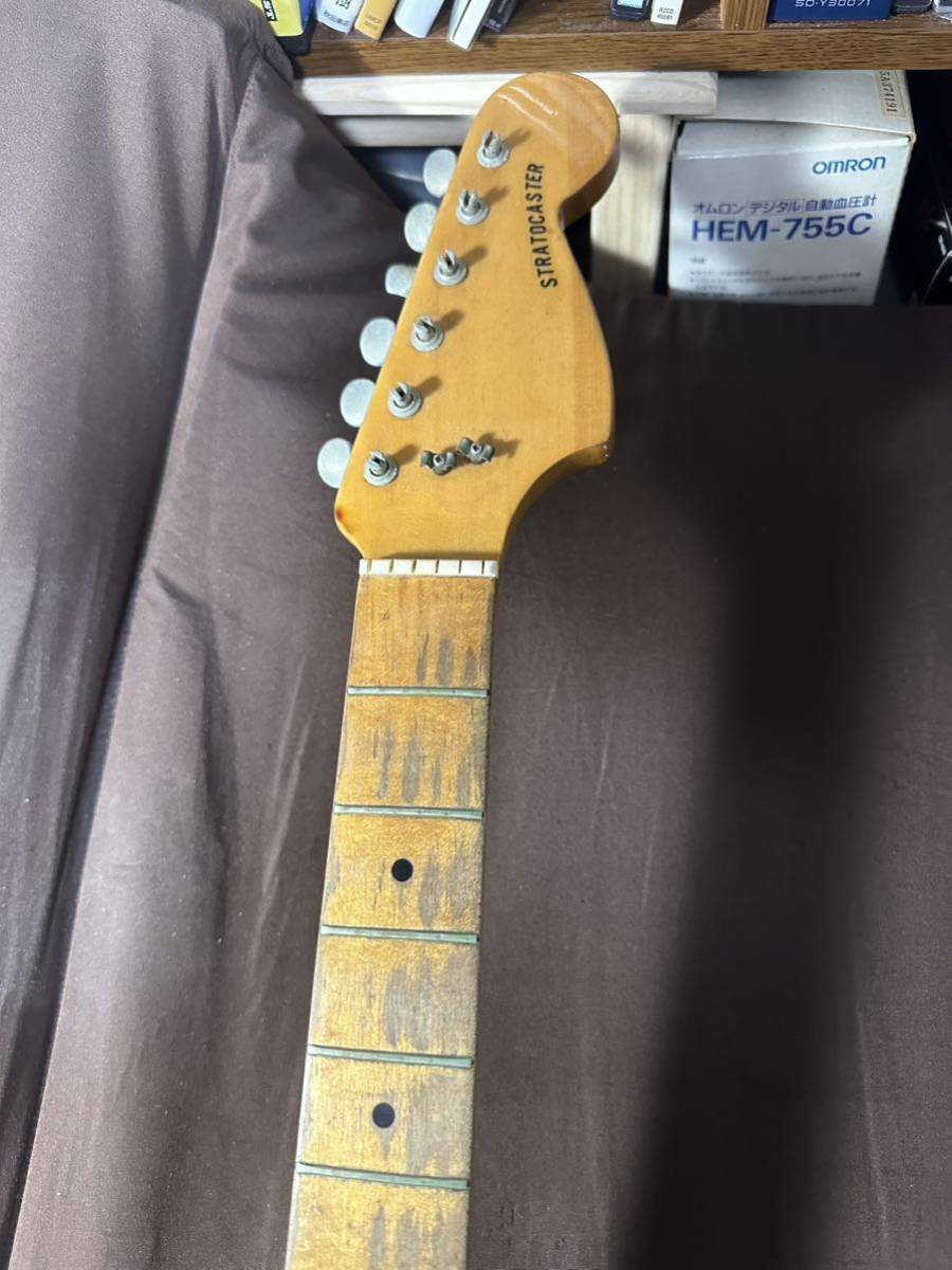 Fender ストラトキャスター ！詳細不明！ 詳細不明 Fender ストラト