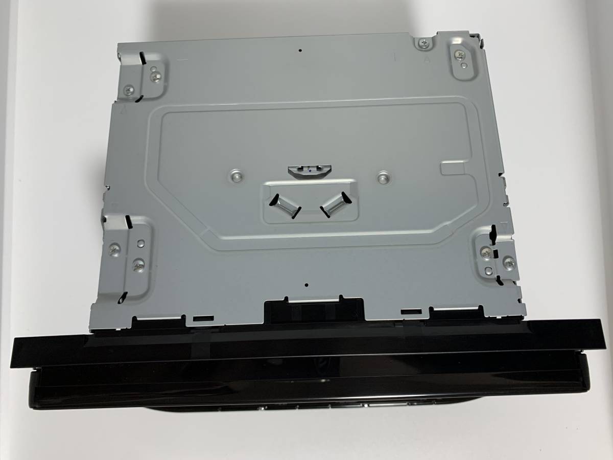 カロッツェリア carrozzeria パイオニア Pioneer AVIC-ZH07 7型W VGA