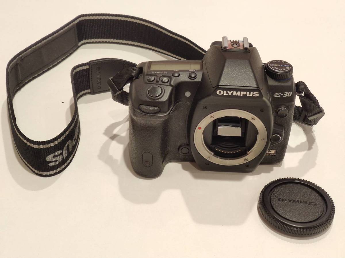 ☆4733 Olympus E-30 ボディ オリンパス ジャンク品 E-30 ボディ