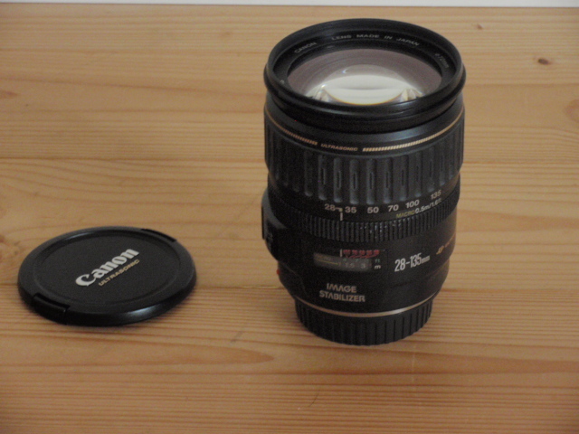 Canon EF 28-135mm F3.5-5.6 IS ズームレンズ マクロ付 IMAGE