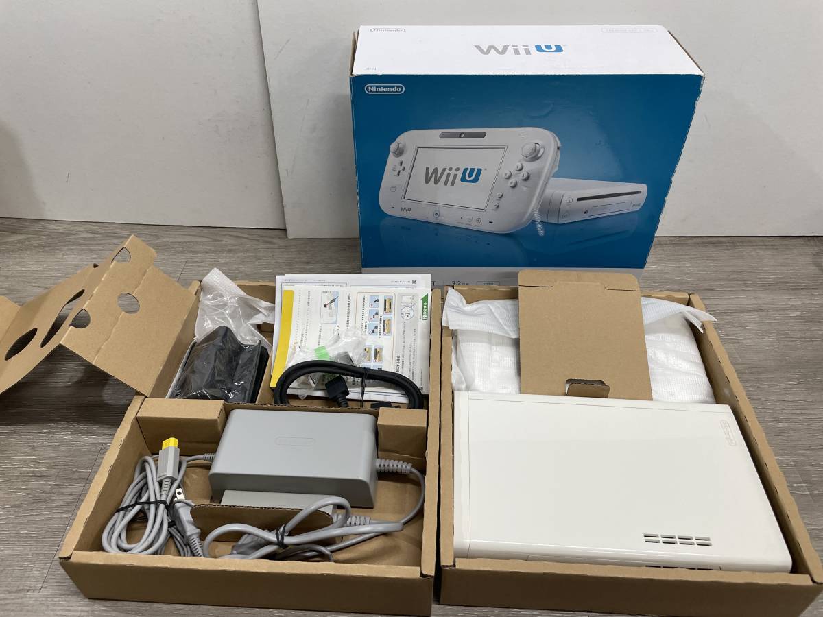 動作確認済 任天堂 Wii U プレミアムセット 32GB 白☆ソフト3本付き