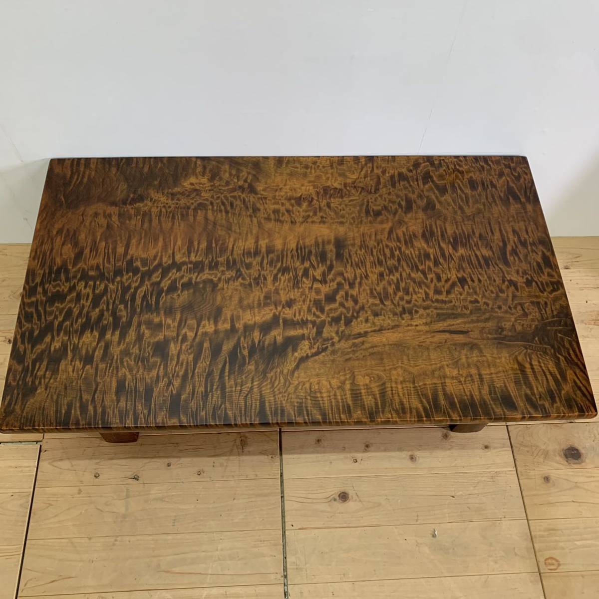 レア！無垢材 虎杢 縮み杢 高級家具 23kg 一枚板 座机 文机