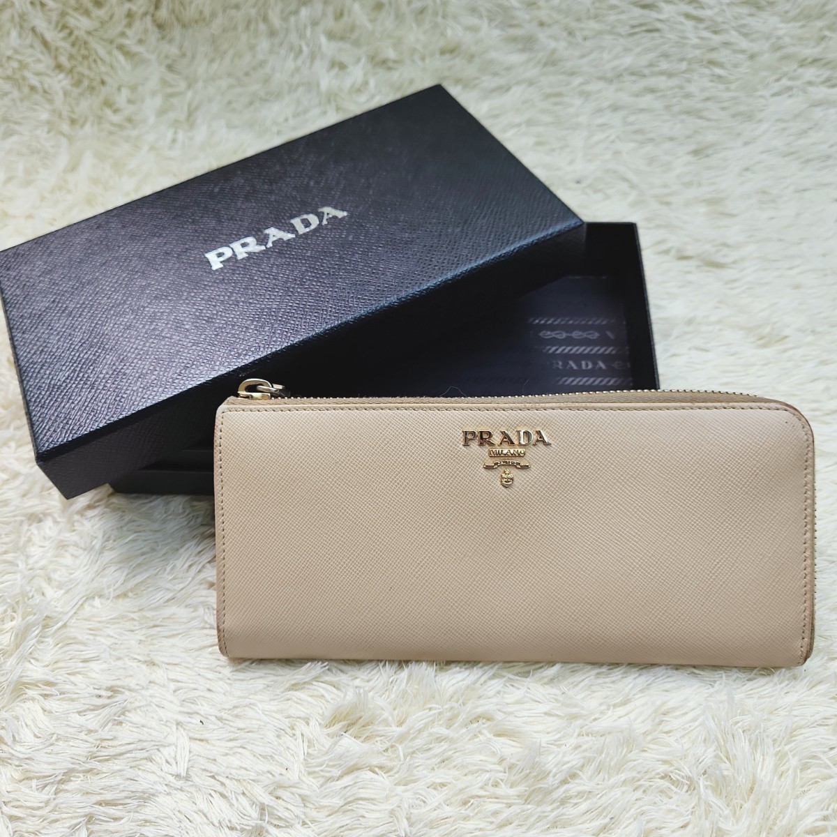 PRADA プラダ 長財布 ラウンドファスナー長財布 プラダ長財布 SAFFIANO 