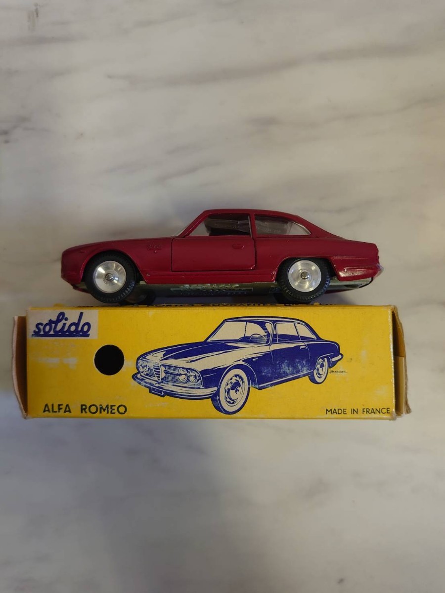 ソリド 1/43 アルファロメオ 2600 レッド 当時物