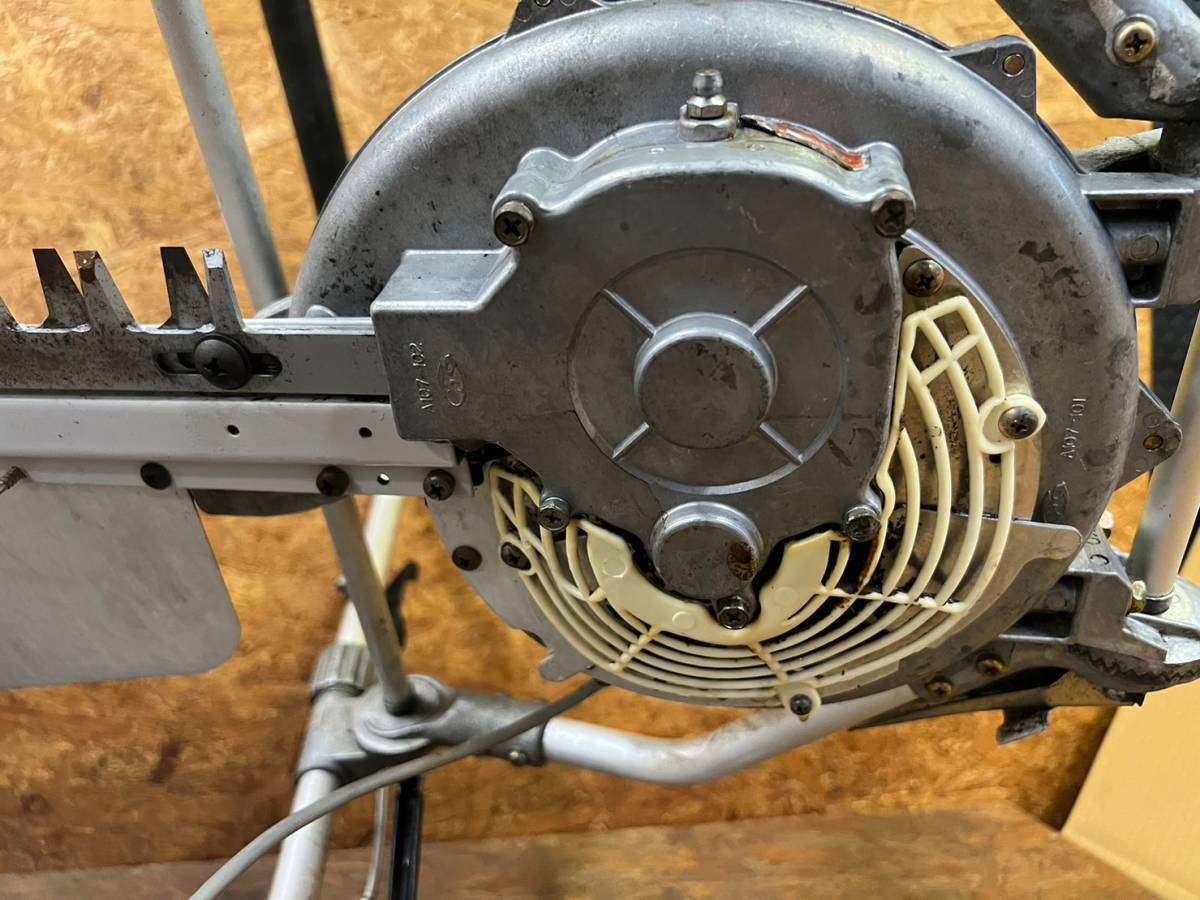 9☆茶刈機☆ 落合OCHIAI 剪枝機 ERA-1200 作動品 R3000