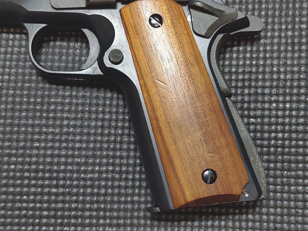 W aマグナブローバックP226 ガスガン木製グリップ仕様 W aマグナブローバックP226 ガスガン木製グリップ仕様 P226 SIG SAUER