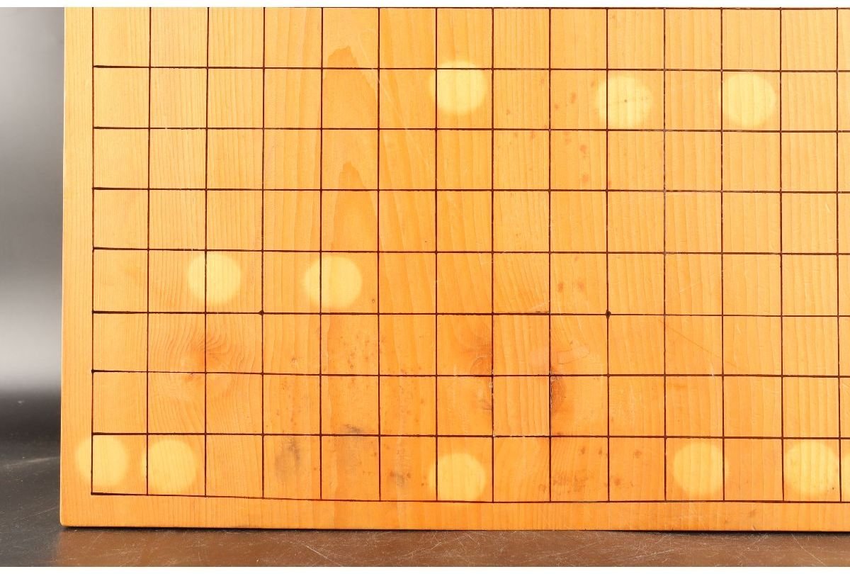 [URA]本榧製足付19路碁盤/厚み16.7cm/約20kg/13-9-71　(検索)骨董/碁盤/囲碁/碁石/ボードゲーム URA]極上&frasl;本榧製19路碁盤&frasl;厚み12.7㎝&frasl;約13㎏&frasl;8-4-51(検)骨董&frasl;囲碁&frasl;将棋 URA]本榧製足付19路碁盤&frasl;重さ約17.5㎏&frasl;厚み16.7cm&frasl;10-2-37 (検索)骨董