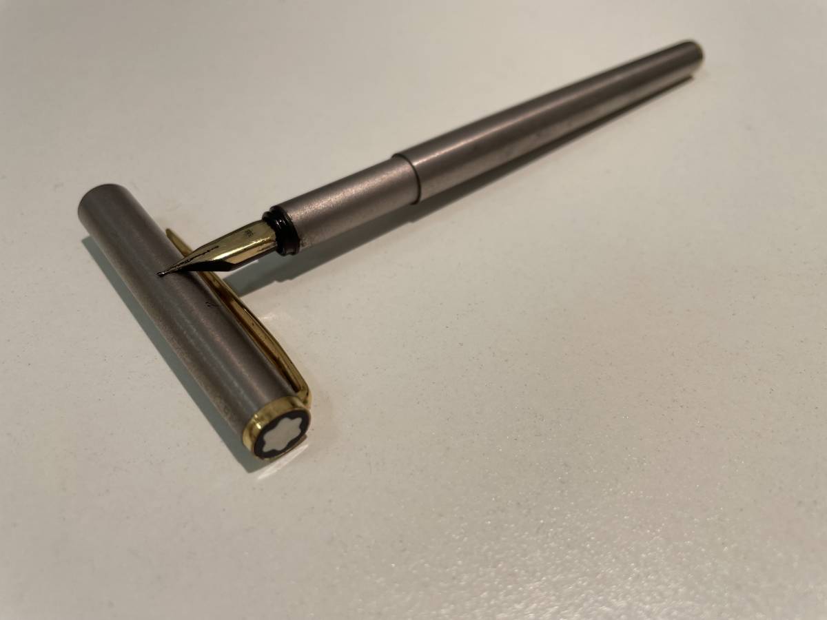 MONT Mont Blanc/モンブラン 万年筆 ペン先585/K14/14金 シルバー色