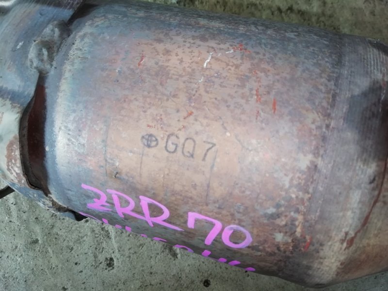 中古】ZRR70 ヴォクシー 3ZR-FAE 触媒 GY6 GQ7 中古ZRR70 ノア 3ZR-FAE