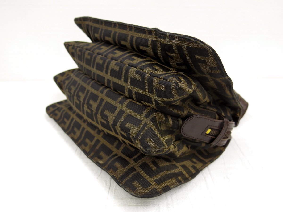 ◇美品◇FENDI フェンディ◇ズッカ◇ナイロンキャンバス カーフ レザー 