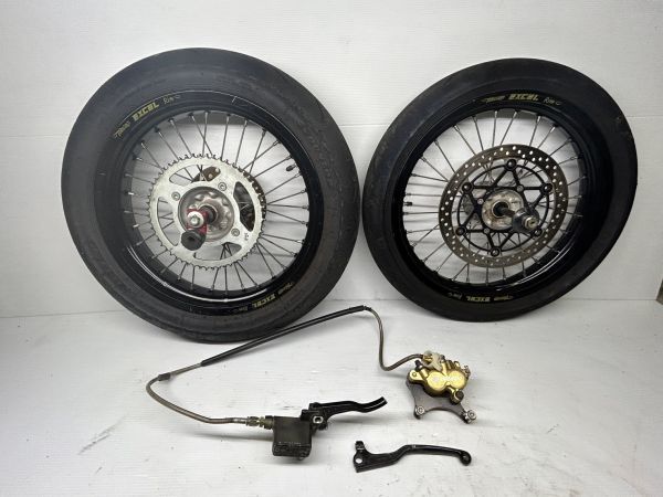 ホンダ CRF150 R2 17インチ モタードホイール エキセル ブレンボ 