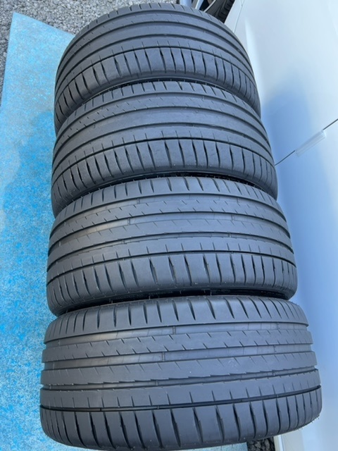 中古タイヤ4本セット MICHELIN PILOT SPORT 245/40/18 2018年製 