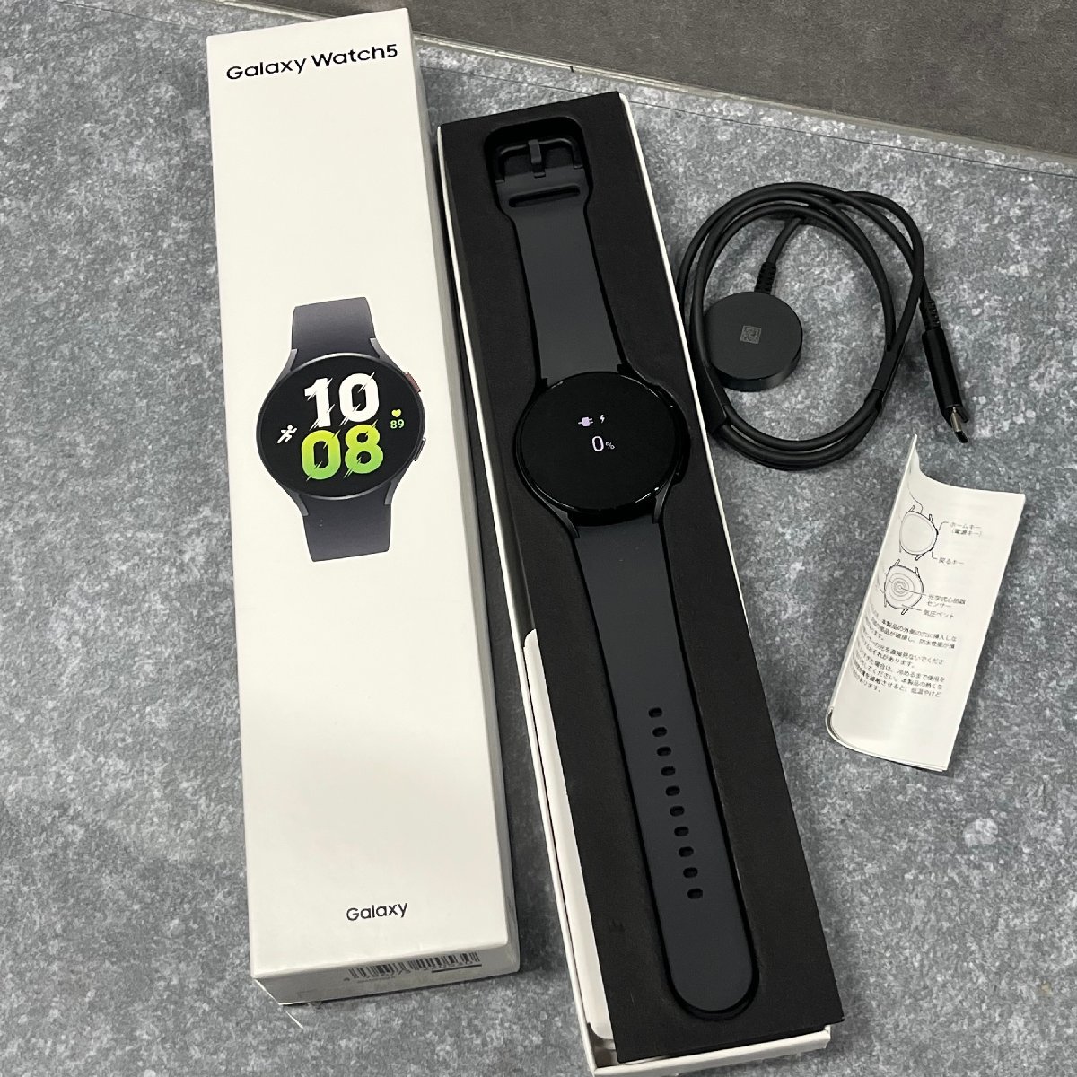 ◎J599 SUMSUNG Galaxy Watch5 44mm グラファイト スマートウォッチ 