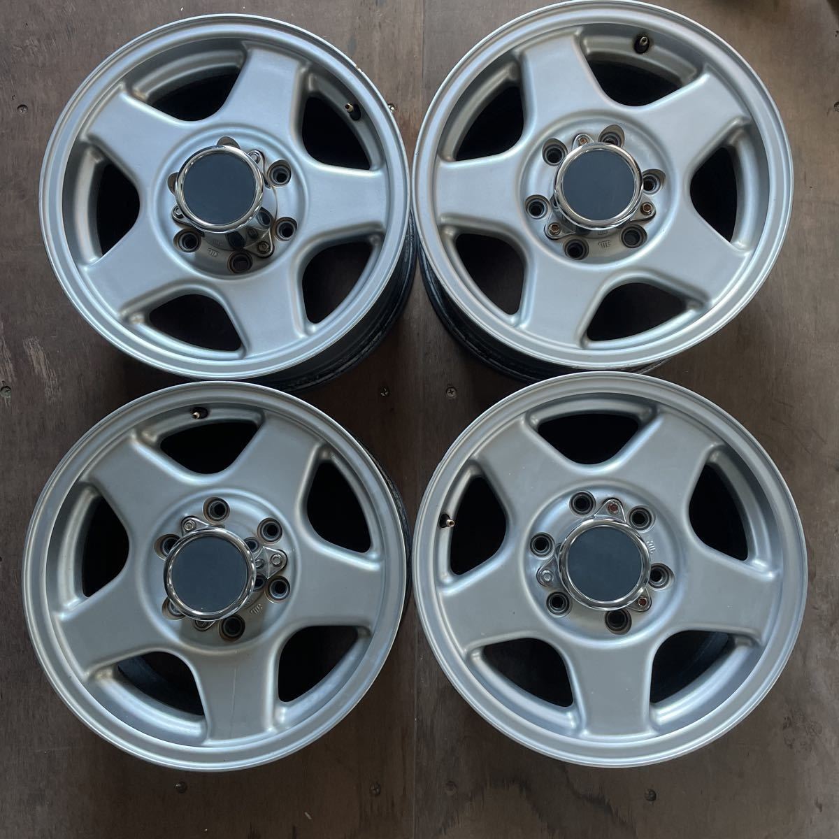 ブラッドレーV 16x7JJ +38/PCD 139.7/H6/ハプ経約：100mm 傷汚れあり4本セット