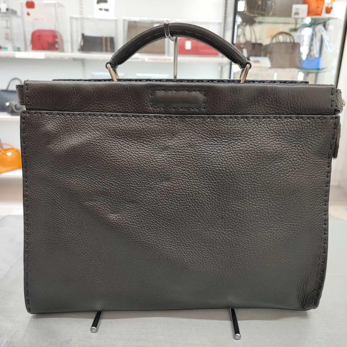 ☆A49☆ 1スタ FENDI フェンディ セリレア ピーカブー モンスターアイ 