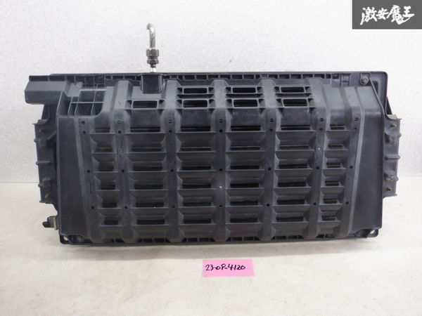 日産純正 E25 VWME25 キャラバン エアコン コンデンサー 電動ファン付 棚2G15