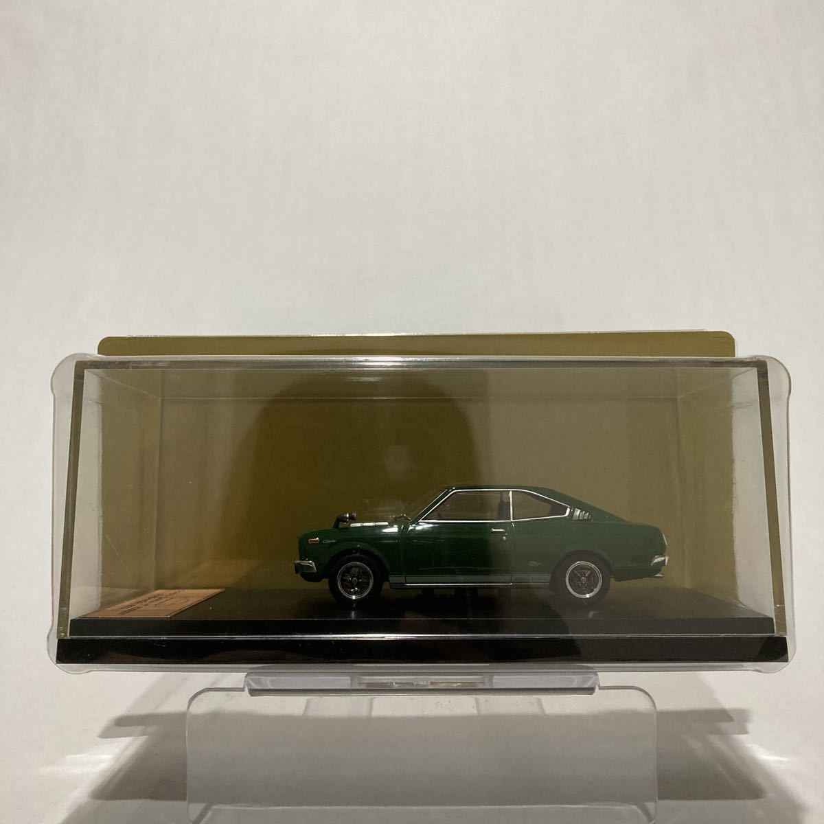 アシェット 国産名車プレミアムコレクション 1/43 TOYOTA CARINA HT
