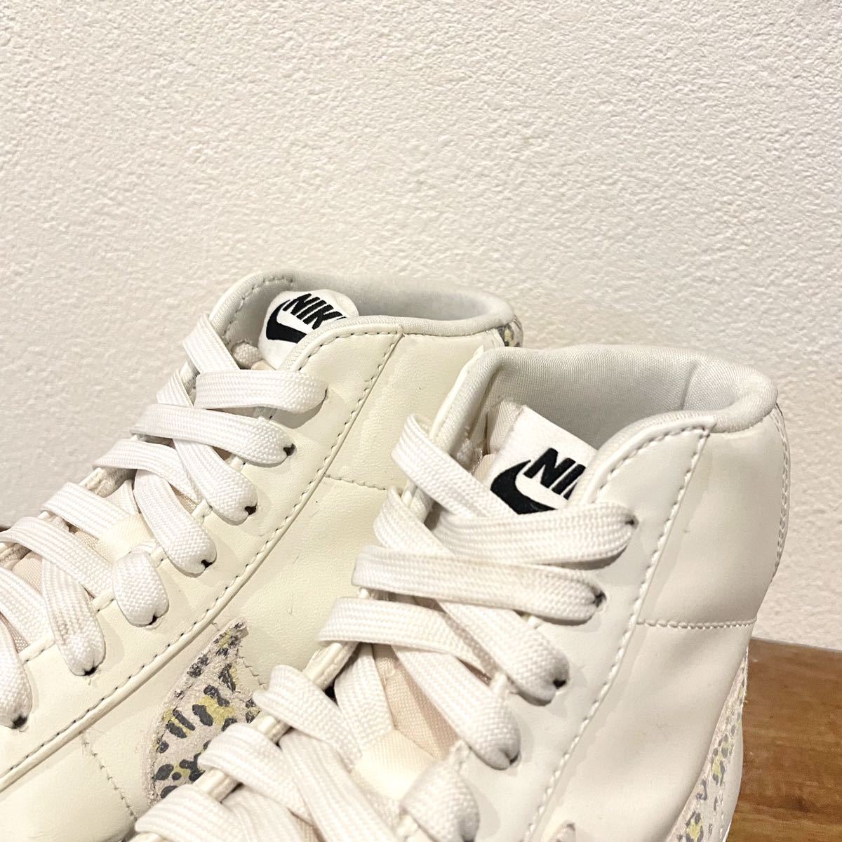 NIKE WMNS BLAZER MID '77 ナイキ ブレーザー ミッド レディース NIKE WMNS BLAZER MID '77 ナイキ ブレーザー ミッド レディース