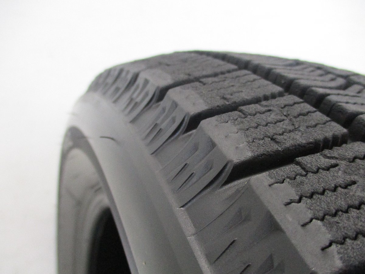 ■中古タイヤ■　185/60R15 84Q BRIDGESTONE BLIZZAK VRX2 フィット アクア スイフト等 冬タイヤ スタッドレス 激安　送料無料　B52 ブリヂストン 84Q 185&frasl;60R15 PARTNER 0 お得，正規品