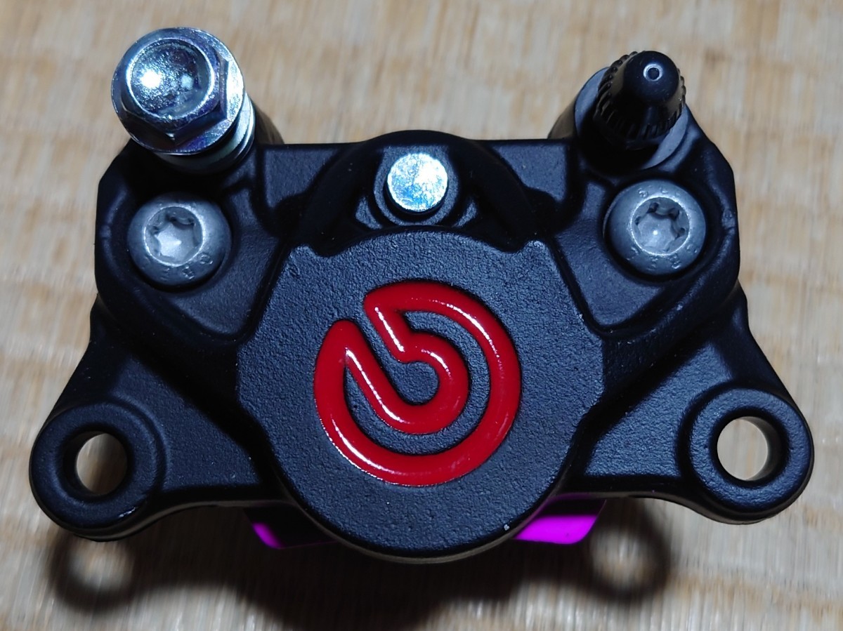 ブラック brembo 2Pキャリパー 検索# 4P、4ポッド、ブレンボ、ブレーキ、4ポッド、カニンボ削り出し、CBR、YZF、GSX、ZX、2ポッド