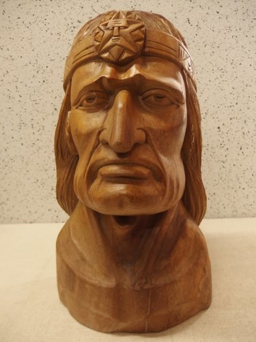 1030021s【インディアン？ 木彫り 胸像】民族工芸品 ネイティブアメリカン/25×21×H43.5cm程度/中古品