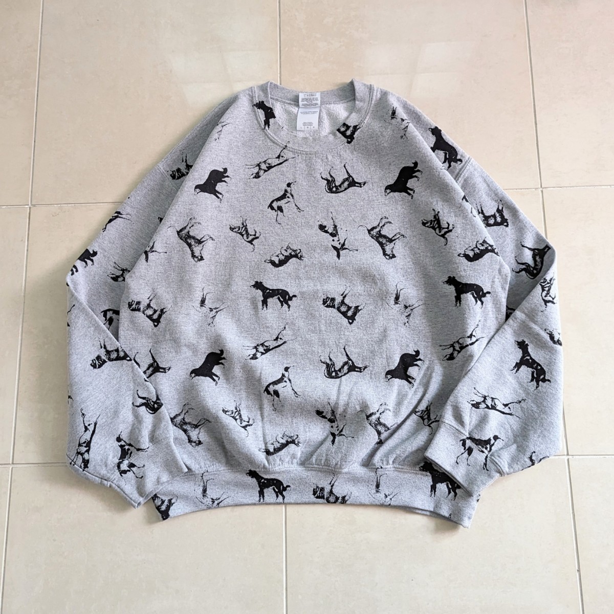 アニマル　スウェット　動物　犬　GILDAN　L　The Black Dog