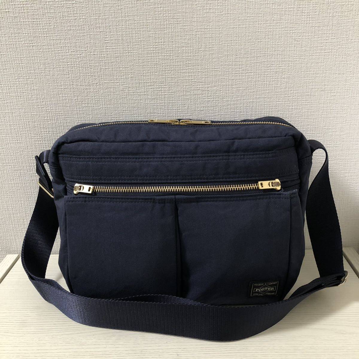 【新品同様】定価24，200円　ポーター ドラフト PORTER DRAFT ショルダーバッグ（S）ネイビー　656-06174