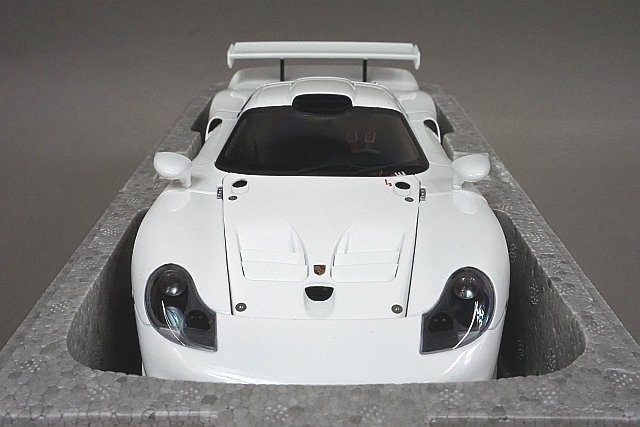 AUTOart オートアート / シグネチャー 1/18 Porsche ポルシェ 911 GT1